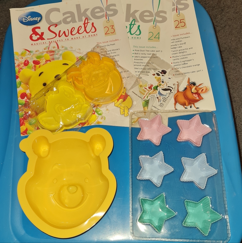 Disney Cakes & Sweets Set w/Molds